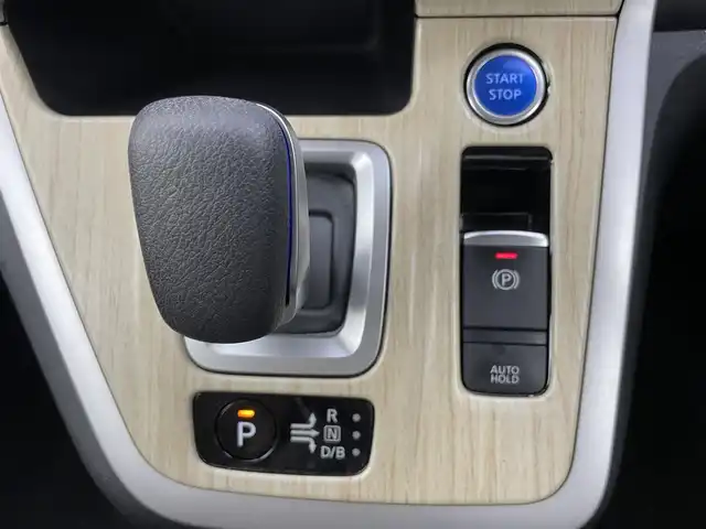 日産 セレナ e－パワー ハイウェイスター V 岡山県 2019(令1)年 3.4万km ダイヤモンドブラック 11インチフリップダウンモニター/純正9インチナビ/【Bluetooth/フルセグTV/CD/DVD/Blu-ray/Carplay）/型番:MM518D-L/アラウンドビューモニター/デジタルインナーミラー/プロパイロット/ステアリングヒーター/前席シートヒーター/ハーフレザーシート/両側電動スライドドア/エマージェンシーブレーキ/オートブレーキホールド/オートハイビーム/LEDヘッドライト/ビルトインETC/スマートキー×2/保証書/取扱説明書/ナビ取扱説明書