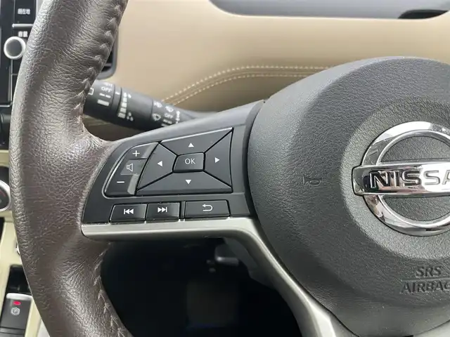 日産 セレナ e－パワー ハイウェイスター V 岡山県 2019(令1)年 3.4万km ダイヤモンドブラック 11インチフリップダウンモニター/純正9インチナビ/【Bluetooth/フルセグTV/CD/DVD/Blu-ray/Carplay）/型番:MM518D-L/アラウンドビューモニター/デジタルインナーミラー/プロパイロット/ステアリングヒーター/前席シートヒーター/ハーフレザーシート/両側電動スライドドア/エマージェンシーブレーキ/オートブレーキホールド/オートハイビーム/LEDヘッドライト/ビルトインETC/スマートキー×2/保証書/取扱説明書/ナビ取扱説明書