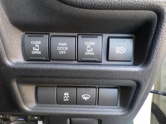 トヨタ シエンタ ハイブリッド Z 千葉県 2023(令5)年 5.8万km ホワイトパールクリスタルシャイン 185/65R15/Toyota Safety Sense/・プリクラッシュセーフティ/・レーンディパーチャーアラート/・オートハイビーム/・レーダークルーズコントロール/両側パワースライドドア/純正コネクティッドナビ/地デジTV/【Apple CarPlay　Android Auto対応】/【Bluetooth接続】/パノラミックビューモニター/フリップダウンモニター（V12T-R72C）/前席シートヒーター/革巻きステアリング/ステアリングスイッチ/ETC（2.0）/LEDヘッドライト/クリアランスソナー/純正15インチアルミホイル/サイド/カーテンエアバッグ/スマートキー