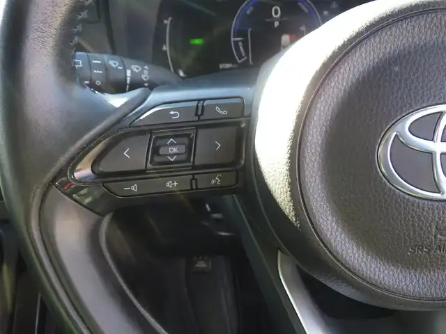 トヨタ シエンタ ハイブリッド Z 千葉県 2023(令5)年 5.8万km ホワイトパールクリスタルシャイン 185/65R15/Toyota Safety Sense/・プリクラッシュセーフティ/・レーンディパーチャーアラート/・オートハイビーム/・レーダークルーズコントロール/両側パワースライドドア/純正コネクティッドナビ/地デジTV/【Apple CarPlay　Android Auto対応】/【Bluetooth接続】/パノラミックビューモニター/フリップダウンモニター（V12T-R72C）/前席シートヒーター/革巻きステアリング/ステアリングスイッチ/ETC（2.0）/LEDヘッドライト/クリアランスソナー/純正15インチアルミホイル/サイド/カーテンエアバッグ/スマートキー