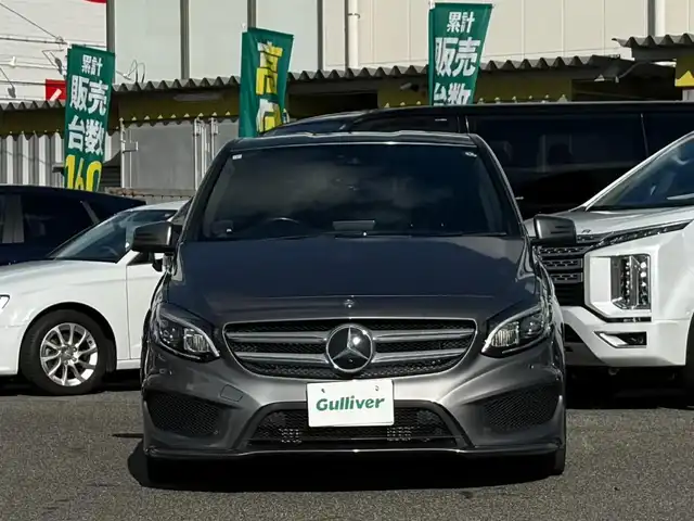 メルセデス・ベンツ Ｂ１８０ スポーツ 愛知県 2015(平27)年 7.4万km マウンテングレー /純正HDDナビ//AM/FM/CD/DVD/BT//フルセグ/SD/USB//レーダーセーフティパッケージ//プリクラッシュセーフティー//ブラインドスポットモニター//レーダークルーズコントロール//レーンキープアシスト//AMGライン//ETC//D・N席メモリ付きパワーシート//シートヒーター//オートLEDヘッドライト//フォグランプ//リヤフォグランプ//オートリトラクタブルウィンカーミラー//オートワイパー//パドルシフト//ステアリングスイッチ//照明付きバニティミラー//スペアキー//取扱説明書//保証書