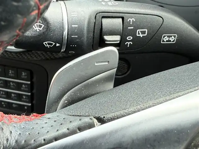 メルセデス・ベンツ Ｂ１８０ スポーツ 愛知県 2015(平27)年 7.4万km マウンテングレー /純正HDDナビ//AM/FM/CD/DVD/BT//フルセグ/SD/USB//レーダーセーフティパッケージ//プリクラッシュセーフティー//ブラインドスポットモニター//レーダークルーズコントロール//レーンキープアシスト//AMGライン//ETC//D・N席メモリ付きパワーシート//シートヒーター//オートLEDヘッドライト//フォグランプ//リヤフォグランプ//オートリトラクタブルウィンカーミラー//オートワイパー//パドルシフト//ステアリングスイッチ//照明付きバニティミラー//スペアキー//取扱説明書//保証書