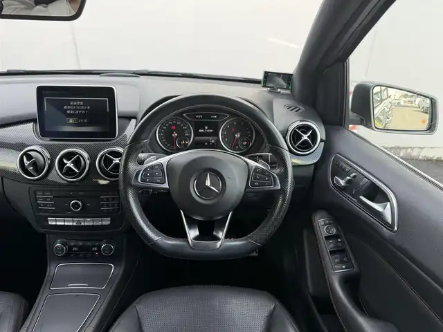 メルセデス・ベンツ Ｂ１８０ スポーツ 愛知県 2015(平27)年 7.4万km マウンテングレー /純正HDDナビ//AM/FM/CD/DVD/BT//フルセグ/SD/USB//レーダーセーフティパッケージ//プリクラッシュセーフティー//ブラインドスポットモニター//レーダークルーズコントロール//レーンキープアシスト//AMGライン//ETC//D・N席メモリ付きパワーシート//シートヒーター//オートLEDヘッドライト//フォグランプ//リヤフォグランプ//オートリトラクタブルウィンカーミラー//オートワイパー//パドルシフト//ステアリングスイッチ//照明付きバニティミラー//スペアキー//取扱説明書//保証書