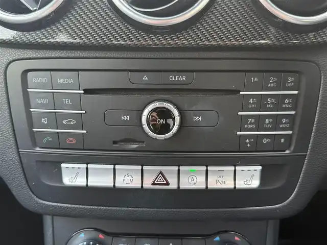 メルセデス・ベンツ Ｂ１８０ スポーツ 愛知県 2015(平27)年 7.4万km マウンテングレー /純正HDDナビ//AM/FM/CD/DVD/BT//フルセグ/SD/USB//レーダーセーフティパッケージ//プリクラッシュセーフティー//ブラインドスポットモニター//レーダークルーズコントロール//レーンキープアシスト//AMGライン//ETC//D・N席メモリ付きパワーシート//シートヒーター//オートLEDヘッドライト//フォグランプ//リヤフォグランプ//オートリトラクタブルウィンカーミラー//オートワイパー//パドルシフト//ステアリングスイッチ//照明付きバニティミラー//スペアキー//取扱説明書//保証書