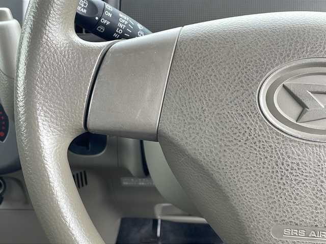 ダイハツ タント スローパー リアシート付き仕様 徳島県 2011(平23)年 12.5万km コットンアイボリー 福祉車両/片側スライドドア/純正フロアマット/純正ドアバイザー/ベンチシート/純正オーディオ　（ラジオ/CD/AUX）/電動格納ミラー/ハロゲンヘッドライト/スペアキー/新車時保証書/取扱説明書