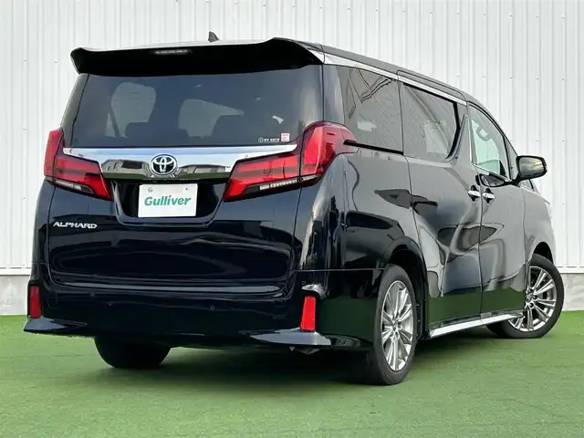 トヨタ アルファード S タイプゴールド 香川県 2020(令2)年 4.9万km ブラック 登録時走行距離：48692ｋｍ/純正ナビゲーション/→フルセグTV/バックカメラ/サンルーフ/ブラインドスポットモニター/フリップダウンモニター/ドライブレコーダー/ビルトインETC/デジタルインナーミラー/両側パワースライドドア/クルーズコントロール/コーナーセンサー/LEDオートライト/フォグランプ/オートハイビーム/衝突被害軽減システム/レーダークルーズコントロール/レーンキープアシスト/横滑り防止装置/スマートキー