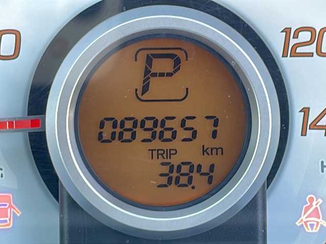 ホンダ ライフ G 道北・旭川 2012(平24)年 9万km プレミアムホワイトパール 4WD/純正オーディオ/ CD/AUX/ミラーヒーター /ライトレベライザー /キーレス/エンジンスターター /純正フロアマット/ドアバイザー/電動格納式ミラー/ホイール付きサマータイヤ積み込み