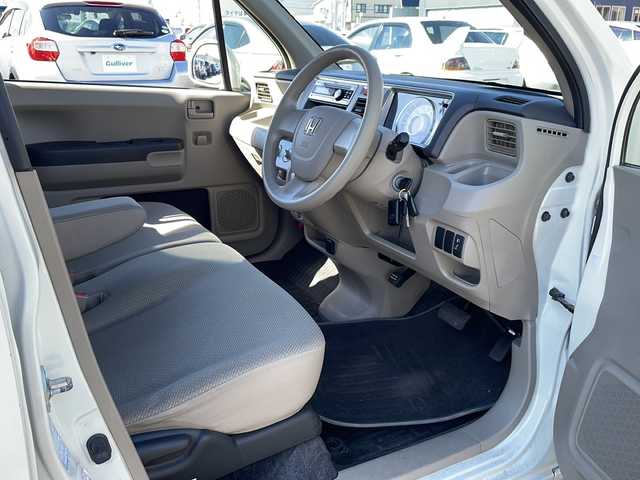 ホンダ ライフ G 道北・旭川 2012(平24)年 9万km プレミアムホワイトパール 4WD/純正オーディオ/ CD/AUX/ミラーヒーター /ライトレベライザー /キーレス/エンジンスターター /純正フロアマット/ドアバイザー/電動格納式ミラー/ホイール付きサマータイヤ積み込み