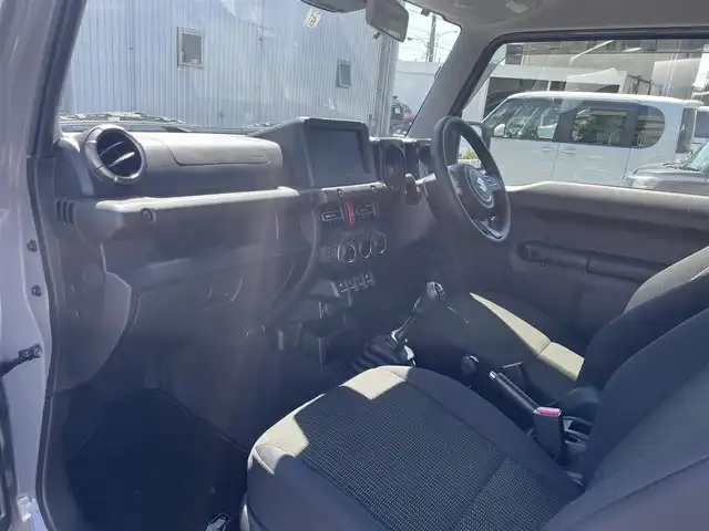 スズキ ジムニー シエラ JC 静岡県 2021(令3)年 0.5万km ミディアムグレー ユーザー買取車両/5速MT/4WD/車線逸脱警報/衝突軽減ブレーキ/ヒルディセントコントロールスイッチ/ESP OFFスイッチ/シートヒーター　D・N/パワーウィンドウ