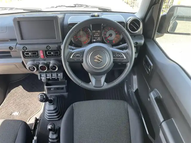 スズキ ジムニー シエラ JC 静岡県 2021(令3)年 0.5万km ミディアムグレー ユーザー買取車両/5速MT/4WD/車線逸脱警報/衝突軽減ブレーキ/ヒルディセントコントロールスイッチ/ESP OFFスイッチ/シートヒーター　D・N/パワーウィンドウ