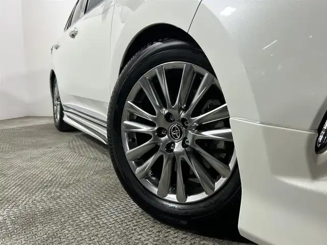 トヨタ ハリアー プレミアム メタル&レザーP 大阪府 2020(令2)年 4.3万km ホワイトパールクリスタルシャイン サンルーフ　黒革シート　モデリスタエアロ　純正９ｉｎｃナビＴＶ　バックカメラ　ＥＴＣ　パワーシート／ヒーター／エアコン　電動リアゲート　衝突軽減　レーダーＣ　レーンアシスト　オートハイビーム