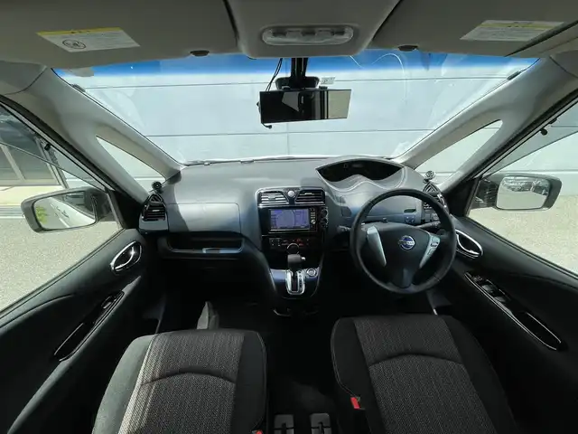 日産 セレナ ハイウェイS G Sハイブリッド 千葉県 2014(平26)年 3.2万km ブリリアントホワイトパール 衝突軽減ブレーキ/レーンキープアシスト/コーナーセンサー(前後)/純正SDナビ(MP313D-W)/　フルセグ/BT/DVD/CD/アラウンドビューモニター/ステアリングスイッチ/ETC/両側パワースライドドア/LEDヘッドライト/オートライト/フォグライト/スマートキー/プッシュスタート/電動格納ミラー/純正フロアマット