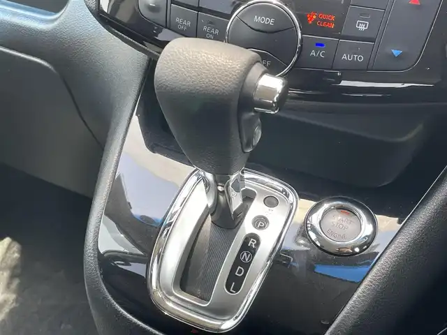 日産 セレナ ハイウェイS G Sハイブリッド 千葉県 2014(平26)年 3.2万km ブリリアントホワイトパール 衝突軽減ブレーキ/レーンキープアシスト/コーナーセンサー(前後)/純正SDナビ(MP313D-W)/　フルセグ/BT/DVD/CD/アラウンドビューモニター/ステアリングスイッチ/ETC/両側パワースライドドア/LEDヘッドライト/オートライト/フォグライト/スマートキー/プッシュスタート/電動格納ミラー/純正フロアマット