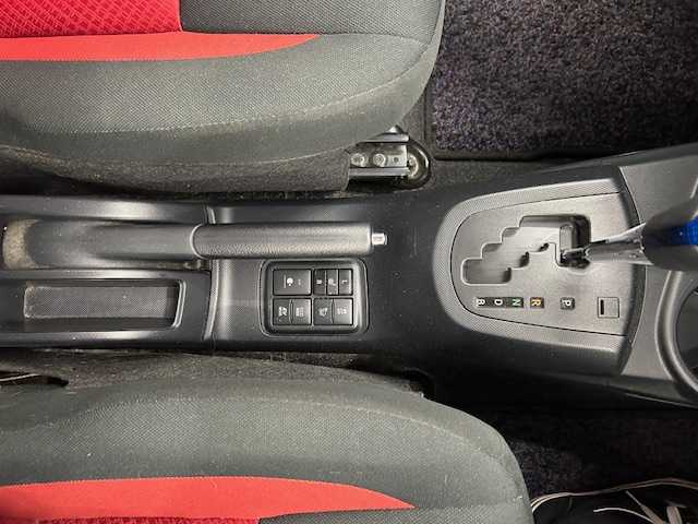 トヨタ アクア S 宮城県 2017(平29)年 1.8万km スーパーレッドⅤ ワンオーナー/純正CDオーディオ/USB/FM/AM/MP3/i pod/AUX/前席シートヒーター/純正フロアマット/夏タイヤ185/60R15 4mm/社外アルミ冬タイヤ185/60R15　6mm/LEDライト/横滑り防止装置/衝突被害軽減システム/車両接近警告/ヘッドランプレベライザー/ウィンカードアミラー