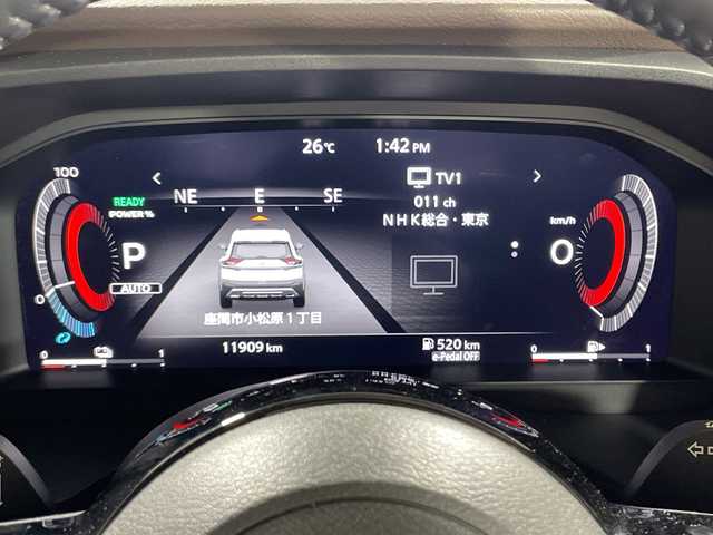 日産 エクストレイル X e－4ORCE 神奈川県 2022(令4)年 1.2万km ダイヤモンドブラック プロパイロット/・インテリジェント エマージェンシーブレーキ/・インテリジェント FCW/・インテリジェント LI＋LDW/・インテリジェント BSI+BSW/・インテリジェント アラウンドビューモニター/日産純正12.3インチコネクトナビ/・BT/フルセグTV/AppleCarPlay/AndroidAuto/USB/AM/FM/インテリジェントインナーミラー/ビルトインETC2.0/前後ドライブレコーダー/SOSコール/電動サイドブレーキ/オートホールド/防水クロスシート/パワーシート(D/N)/シートヒーター(D/N/2列目)/メモリシート(D)/革巻きステアリング/ステアリングスイッチ/ステアリングヒーター/ダウンヒルアシストコントロール/スマートキー/スペアキー/プッシュスタートボタン/前後クリアランスソナー/パワーバックドア/LEDヘッドライト/フォグランプ/オートライト/純正フロアマット/純正アルミホイール