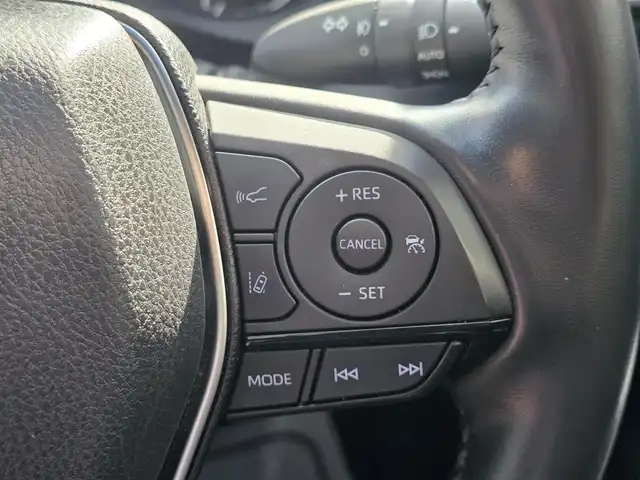 トヨタ ハリアー Z レザーパッケージ 福岡県 2021(令3)年 3.8万km ホワイトパールクリスタルシャイン ワンオーナー/モデリスタエアロ(フロント・サイド・リア)/純正12.3インチメーカーナビ　JBLプレミアムサウンド/【AM/FM/Bluetooth/フルセグTV】/全方位カメラ/デジタルインナーミラー/パワーバックドア/ビルトインETC2.0/ヘッドアップディスプレイ/前後ドライブレコーダー【DC-DR652】/トヨタセーフティセンス/プリクラッシュセーフティ/ブラインドスポットモニター/クリアランスソナー/リアクロストラフィックアラート/ロードサインアシスト/先行車発進告知機能/後退速度抑制機能/レーダークルーズコントロール/オートハイビーム/車線逸脱警報機能/車線逸脱抑制機能/ブレーキホールド/ステアリングヒーター/D/N席シートヒーター/D/N席エアシート/D/N席パワーシート/D席シートメモリ/黒レザーシート/純正20インチ黒色AW/純正フロアマット/横滑り防止装置/盗難防止装置/D/N席エアコン吹き出し口ドリンクホルダー/電格ウィンカーミラー/保証書/スペアキー×2