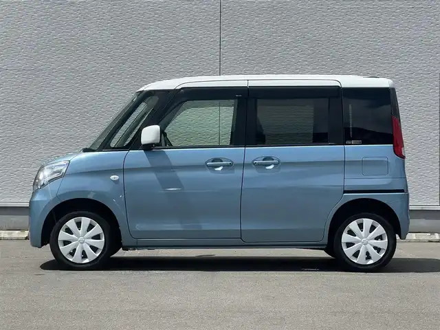 スズキ スペーシア X 秋田県 2014(平26)年 6.7万km フィズブルーパールメタリック/ホワイト ４WD/社外オーディオ（AM/FM/CD)/片側パワースライドドア/スマートキー/アイドリングストップ/プッシュスタート/運転席シートヒーター/ビルトインETC/純正フロアマット/純正ドアバイザー/オートエアコン/パワーステアリング/パワーウィンドウ/ヘッドライトレベライザー/盗難防止装置/電動格納ミラー/キーレスエントリー/保証書/取扱説明書/記録簿