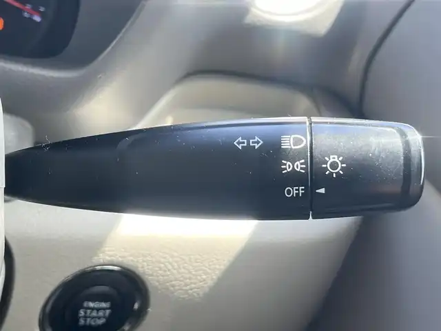スズキ スペーシア X 秋田県 2014(平26)年 6.7万km フィズブルーパールメタリック/ホワイト ４WD/社外オーディオ（AM/FM/CD)/片側パワースライドドア/スマートキー/アイドリングストップ/プッシュスタート/運転席シートヒーター/ビルトインETC/純正フロアマット/純正ドアバイザー/オートエアコン/パワーステアリング/パワーウィンドウ/ヘッドライトレベライザー/盗難防止装置/電動格納ミラー/キーレスエントリー/保証書/取扱説明書/記録簿