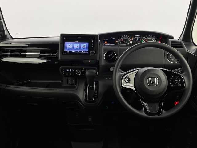 ホンダ Ｎ ＢＯＸ カスタム L 新潟県 2021(令3)年 2.3万km クリスタルブラックパール 4WD/純正ナビ/　　ワンセグ/CD/iPod/BT/バックカメラ/片側パワースライドドア/レーダークルーズコントロール/LEDオートライト/シートヒーター/純正15インチアルミホイール/ステアリングスイッチ/アイドリングストップ/USBポート/レーンキープ/スマートキー/ETC