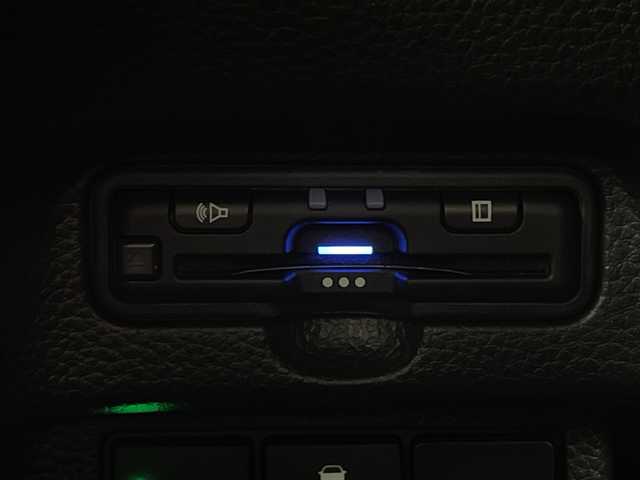 ホンダ Ｎ ＢＯＸ カスタム L 新潟県 2021(令3)年 2.3万km クリスタルブラックパール 4WD/純正ナビ/　　ワンセグ/CD/iPod/BT/バックカメラ/片側パワースライドドア/レーダークルーズコントロール/LEDオートライト/シートヒーター/純正15インチアルミホイール/ステアリングスイッチ/アイドリングストップ/USBポート/レーンキープ/スマートキー/ETC