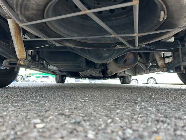 トヨタ ハイエース GL 千葉県 2016(平28)年 4.8万km ホワイトパールクリスタルシャイン 4WD/社外フリップダウンモニター/社外メモリナビ/フルセグテレビ/CD/DVD/Bluetooth/ETC/バックカメラ/サイドカメラ/片側パワースライドドア/前後ドライブレコーダー/横滑り防止装置/盗難防止装置/オートライト/レザーシートカバー/スタッドレスタイヤ/電動格納ミラー/プッシュスタート/スマートキー/純正フロアマット/保証書/取扱説明書