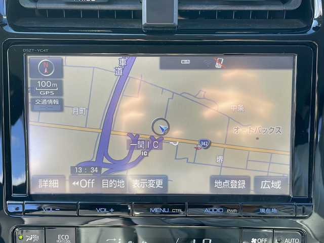 トヨタ プリウス A プレミアム　ツーリングセレ 岩手県 2016(平28)年 9万km ホワイトパールクリスタルシャイン 純正SDナビ/AM/FM/CD/Bluetooth/フルセグTV/純正オーディオ/レザーシート/ヘッドアップディスプレイ/バックカメラ/ETC/純正エンジンスターター/レーダークルーズコントロール/衝突被害軽減ブレーキ/レーンキープアシスト/横滑り防止装置/パワーシート/シートヒーター/オートライト/オートハイビーム/LEDヘッドライト/フォグランプ/スマートキー/プッシュスタート/電動格納ミラー/純正15インチAW/純正フロアマット/純正ドアバイザー/保証書