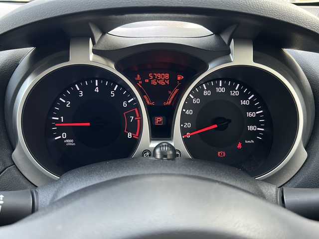 日産 ジューク 15RX Vセレクション 鳥取県 2016(平28)年 5.8万km ブリリアントホワイトパール ワンオーナー/スマートキーx２個/プリクラッシュセーフティ/レーンデパーチャー/純正メモリナビ/フルセグ・Bluetooth/バックカメラ/Dモードエアコン/革巻ステアリング/キセノンライト/社外１７インチAW/ETCユニット/保証書・取説