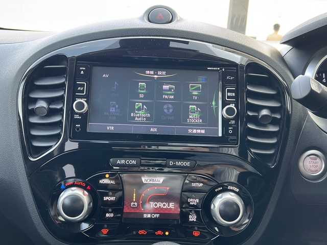 日産 ジューク 15RX Vセレクション 鳥取県 2016(平28)年 5.8万km ブリリアントホワイトパール ワンオーナー/スマートキーx２個/プリクラッシュセーフティ/レーンデパーチャー/純正メモリナビ/フルセグ・Bluetooth/バックカメラ/Dモードエアコン/革巻ステアリング/キセノンライト/社外１７インチAW/ETCユニット/保証書・取説