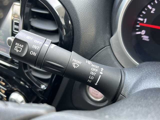 日産 ジューク 15RX Vセレクション 鳥取県 2016(平28)年 5.8万km ブリリアントホワイトパール ワンオーナー/スマートキーx２個/プリクラッシュセーフティ/レーンデパーチャー/純正メモリナビ/フルセグ・Bluetooth/バックカメラ/Dモードエアコン/革巻ステアリング/キセノンライト/社外１７インチAW/ETCユニット/保証書・取説