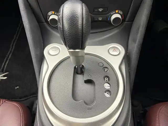 日産 フェアレディ Ｚ ロードスター バージョンT 愛知県 2011(平23)年 7.3万km プレミアムディープマルーン BOSEプレミアムサウンド/純正ナビ/（DVD/CD/FM/AM/AUX/ワンセグTV/Bluetooth）/パワーシート/シートヒーター/シートクーラー/ETC/パドルシフト/純正フロアマット/純正18インチAW/純正LEDライト/オートライト/スマート/プッシュスタート