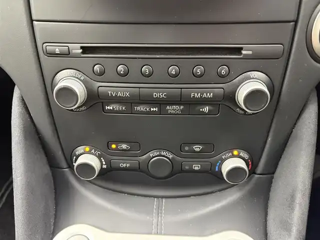 日産 フェアレディ Ｚ ロードスター バージョンT 愛知県 2011(平23)年 7.3万km プレミアムディープマルーン BOSEプレミアムサウンド/純正ナビ/（DVD/CD/FM/AM/AUX/ワンセグTV/Bluetooth）/パワーシート/シートヒーター/シートクーラー/ETC/パドルシフト/純正フロアマット/純正18インチAW/純正LEDライト/オートライト/スマート/プッシュスタート