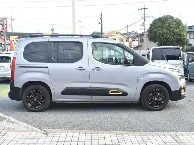 シトロエン ベルランゴ サーフED バイ･リップカール 神奈川県 2022(令4)年 2.5万km GRIS ARTENSE マルチパノラミックルーフ/グリップコントロール/ディスプレイオーディオ/バックカメラ/ブラインドスポットモニター/フロント&サイド&バックソナー/パドルシフト/ETC/専用ボディ色グリアルタンス
