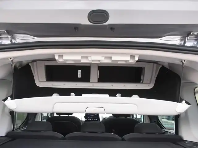 シトロエン ベルランゴ サーフED バイ･リップカール 神奈川県 2022(令4)年 2.5万km GRIS ARTENSE マルチパノラミックルーフ/グリップコントロール/ディスプレイオーディオ/バックカメラ/ブラインドスポットモニター/フロント&サイド&バックソナー/パドルシフト/ETC/専用ボディ色グリアルタンス