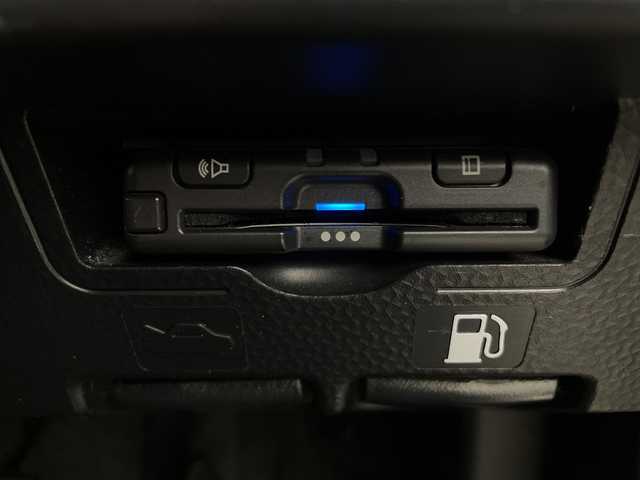 トヨタ ルーミー カスタムG－T 新潟県 2021(令3)年 4.1万km パールホワイトⅢ 純正ディスプレイオーディオ/　　フルセグ/BT/AppleCarPlay/AndroidAuto/バックカメラ/両側パワースライドドア/レーダークルーズコントロール/シートヒーター/LEDオートライト/純正15インチアルミホイール/ステアリングスイッチ/USBポート/社外AW付スタッドレスタイヤ車載/アイドリングストップ/スマートキー/ETC