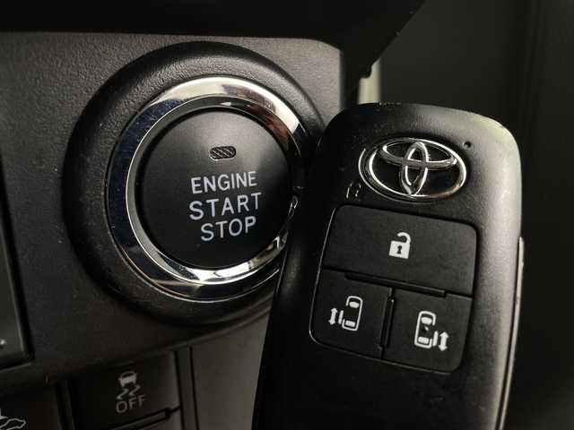 トヨタ ルーミー カスタムG－T 新潟県 2021(令3)年 4.1万km パールホワイトⅢ 純正ディスプレイオーディオ/　　フルセグ/BT/AppleCarPlay/AndroidAuto/バックカメラ/両側パワースライドドア/レーダークルーズコントロール/シートヒーター/LEDオートライト/純正15インチアルミホイール/ステアリングスイッチ/USBポート/社外AW付スタッドレスタイヤ車載/アイドリングストップ/スマートキー/ETC