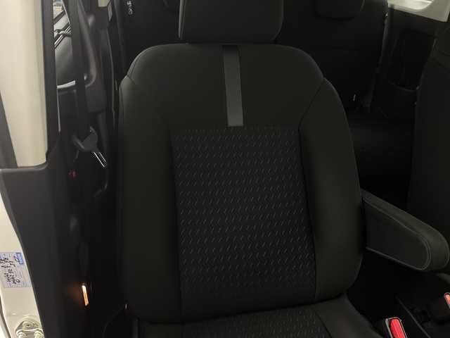 トヨタ ルーミー カスタムG－T 新潟県 2021(令3)年 4.1万km パールホワイトⅢ 純正ディスプレイオーディオ/　　フルセグ/BT/AppleCarPlay/AndroidAuto/バックカメラ/両側パワースライドドア/レーダークルーズコントロール/シートヒーター/LEDオートライト/純正15インチアルミホイール/ステアリングスイッチ/USBポート/社外AW付スタッドレスタイヤ車載/アイドリングストップ/スマートキー/ETC