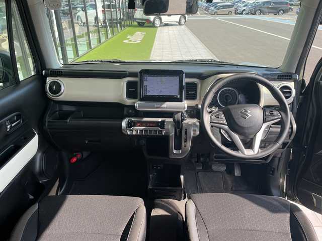 スズキ クロスビー HYBRID MZ 愛知県 2023(令5)年 1.8万km タフカーキパールメタリック/ホワイト2トーン スズキセーフティサポート/純正8型ナビ/全方位カメラ/レーダークルーズコントロール/シートヒーター/コーナーセンサー/純正アルミホイール/ＥＴＣ/LEDヘッドライト/パドルシフト/レーンキープアシスト/オートマチックハイビーム/ドライブレコーダー/衝突軽減システム/フルセグ/CD DVD/Bluetooth/ステアリングスイッチ/スマートキー/プッシュスタート