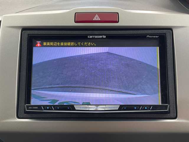 ホンダ フリード G ジャストセレクション 群馬県 2013(平25)年 5.6万km ホワイトオーキッドパール 社外７型ナビ　フルセグＴＶ　バックカメラ　両側電動スライドドア　横滑り防止機能　ステアリングスイッチ　オートエアコン　ＨＩＤオートライト　純正フロアマット　前後ドライブレコーダー　ビルトインＥＴＣ