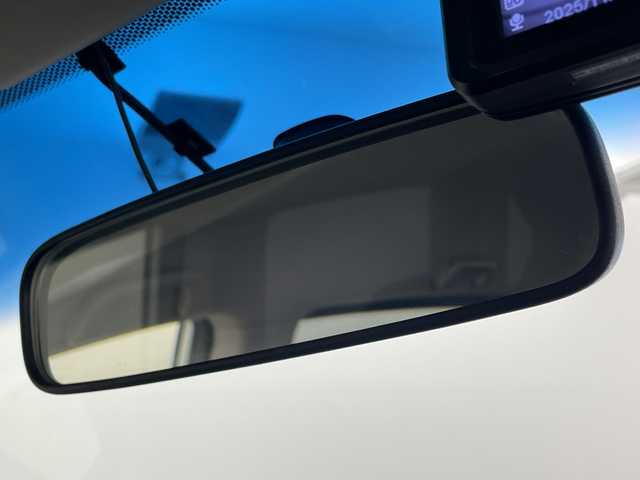 ホンダ フリード G ジャストセレクション 群馬県 2013(平25)年 5.6万km ホワイトオーキッドパール 社外７型ナビ　フルセグＴＶ　バックカメラ　両側電動スライドドア　横滑り防止機能　ステアリングスイッチ　オートエアコン　ＨＩＤオートライト　純正フロアマット　前後ドライブレコーダー　ビルトインＥＴＣ