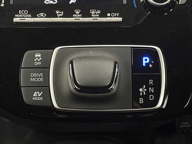 トヨタ アクア X 新潟県 2021(令3)年 2.9万km ブラスゴールドメタリック 4WD/純正ディスプレイオーディオ/　　BT/FM/AM/MiraCast/バックカメラ/レーダークルーズコントロール/LEDオートライト/オートハイビーム/ステアリングスイッチ/スマートキー/ビルトインETC2.0