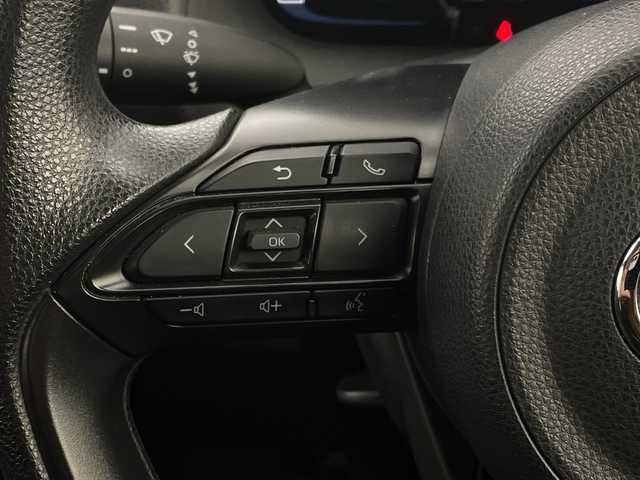 トヨタ アクア X 新潟県 2021(令3)年 2.9万km ブラスゴールドメタリック 4WD/純正ディスプレイオーディオ/　　BT/FM/AM/MiraCast/バックカメラ/レーダークルーズコントロール/LEDオートライト/オートハイビーム/ステアリングスイッチ/スマートキー/ビルトインETC2.0