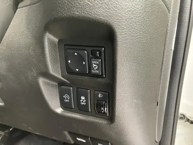 日産 キューブ 15X Vセレクション 東京都 2019(平31)年 5万km ブリリアントホワイトパール 社外メモリナビ/（AVIC-RZ900)/バックカメラ/インテリジェントキー/電動格納ミラー/Bluetooth/フルセグテレビ/プラズマクラスター/ドライブレコーダー前後/アイドリングストップ/ETC/保証書・取扱説明書