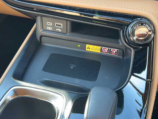 レクサス ＮＸ 450h+ バージョンL 愛知県 2021(令3)年 3万km グラファイトブラックガラスフレーク /禁煙車/ワンオーナー//ムーンルーフ（チルト&スライド）//14インチディスプレイオーディオ（コネクティッドナビ）//バックカメラ・パノラミックビューモニター//フルセグTV・Bluetooth・USB//置くだけ充電//前方純正ドライブレコーダー//デジタルインナーミラー//カラーヘッドアップディスプレイ//レクサスセーフティシステムプラス//プリクラッシュセーフティ//レーントレーシングアシスト//レーンチェンジアシスト//レーンディパーチャーアラート//アダプティブハイビームシステム//レーダークルーズコントロール（全車速追従機能付き）//プロドライビングアシスト//パーキングサポートブレーキ//ITSコネクト//ヘーゼル内装本革シート//前席パワーシート・シートベンチレーション//全席シートヒーター//ステアリングヒーター//パワーバックドア//電動パーキング・ブレーキホールド//トレイルモード//パドルシフト//3眼フルLEDオートライト//電動格納ミラーウィンカー//純正２０インチアルミ//純正フロアマット//取扱説明書/新車保証書//スペアキー×１カードキー×１//充電ケーブル積載