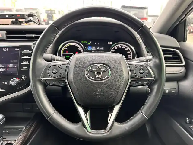 トヨタ カムリ G 宮城県 2020(令2)年 4.4万km プラチナホワイトパールマイカ カラーヘッドアップディスプレイ/＝＝＝/セーフティセンス/・プリクラッシュセーフティ/・レーンディパーチャーアラート/・オートマチックハイビーム/・レーダークルーズコントロール/ブラインドスポットモニター/リアクロストラフィックオートブレーキ/インテリジェントクリアランスソナー/8インチディスプレイオーディオ/・Bluetooth/・CD/DVD/バックカメラ/ビルトインETC2.0/ドライブレコーダー/運転席パワーシート/革巻きステアリング/ステアリングスイッチ/電動パーキングブレーキ/ブレーキホールド/LEDヘッドランプ/フォグランプ/オートライト/スマートキー＆プッシュスタート/スペアキー1本/電動格納ミラー/純正17インチAW/純正フロアマット/純正ドアバイザー/W/サイド/カーテンエアバッグ