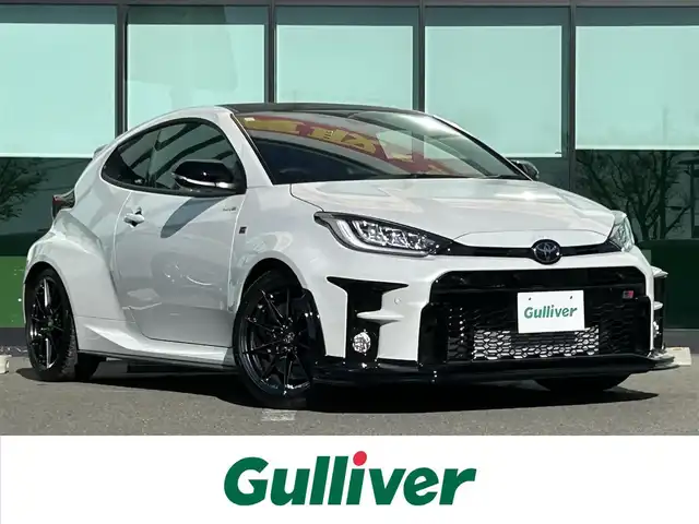 トヨタ ＧＲヤリス RZ ハイパフォーマンス 和歌山県 2023(令5)年 0.4万km プラチナホワイトパールマイカ 純正8インチナビ/フルセグTV/Bluetooth/バックカメラ/ビルトインETC2.0/デジタルインナーミラー型ドラレコ/トヨタセーフティセンス/HUD/レーダークルーズコントロール/GRエアロパーツ/HKSスポーツマフラー/車高調/BBS製18インチAW/スポーツエアクリ/JBLサウンド/革巻きステアリング/ステアリングスイッチ/ステアリングシーター/ハーフレザーシート/前席シートヒーター/LEDヘッドライト/フォグランプ/オートライト/オートハイビーム/ヘッドライトレベライザー/プッシュスタート/スマートキー/スペアキー/取扱説明書/保証書
