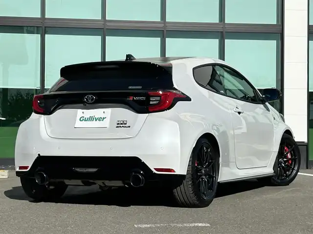 トヨタ ＧＲヤリス RZ ハイパフォーマンス 和歌山県 2023(令5)年 0.4万km プラチナホワイトパールマイカ 純正8インチナビ/フルセグTV/Bluetooth/バックカメラ/ビルトインETC2.0/デジタルインナーミラー型ドラレコ/トヨタセーフティセンス/HUD/レーダークルーズコントロール/GRエアロパーツ/HKSスポーツマフラー/車高調/BBS製18インチAW/スポーツエアクリ/JBLサウンド/革巻きステアリング/ステアリングスイッチ/ステアリングシーター/ハーフレザーシート/前席シートヒーター/LEDヘッドライト/フォグランプ/オートライト/オートハイビーム/ヘッドライトレベライザー/プッシュスタート/スマートキー/スペアキー/取扱説明書/保証書