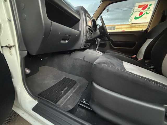 スズキ ジムニー ワイルドウィンド 宮城県 2007(平19)年 15.1万km パールホワイト 登録時走行距離150247km/パワーステアリング/パワーウインド/スペアキー有り/ACエアコン/Bluetooth接続/TV/AM/FM/SD/AUX/HIDヘッドライト/４WD/オフロードマッドタイヤ(ヨコハマ　ジオランダーG003)22年製/ヘッドライトレベライザー/純正フロアマット/純正アルミホイール/ABS/車高調リフトアップ/ルーフレールキャリア付き