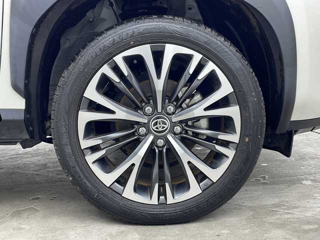 トヨタ ヤリスクロス ハイブリッド Z 徳島県 2021(令3)年 4.3万km ホワイトパールクリスタルシャイン 純正ディスプレイオーディオ/バックカメラ/Bluetooth/トヨタセーフティーセンス/・プリクラッシュセーフティー/・レーンキープディパーチャーアラート/・オートマチックハイビーム/前後ドライブレコーダー/ビルトインETC/レーダークルーズコントロール/ステアリングヒーター/ステアリングスイッチ/パワーシート/シートヒーター/オートライト/LEDヘッドライト/スマートキー2本/プッシュスタート
