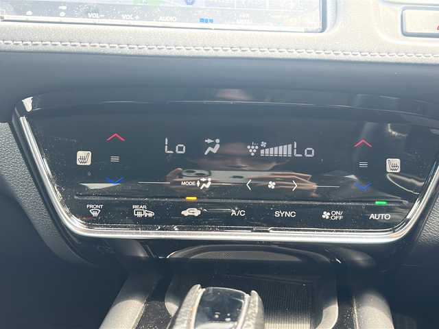 ホンダ ヴェゼル ハイブリッド Z ホンダセンシング 岐阜県 2018(平30)年 5.6万km ルーセブラックM ホンダセンシング/車線逸脱警報/純正８インチナビ /バックモニター/Bluetooth/フルセグTV/ビルトインETC/アダプティブクルーズコントロール/パドルシフト/前席パワーシート/シートメモリー/前席シートヒーター/前後ドライブレコーダー/ルーフレール/電子パーキングブレーキ/LEDヘッドライト/LEDフォグライト