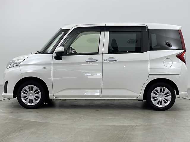 トヨタ ルーミー X S 道央・札幌 2020(令2)年 6.9万km パールホワイトⅢ ・寒冷地仕様/・社外ナビ&DVD&CD&BT/・片側パワースライドドア/・スマートアシストIII/・衝突警報機能/・衝突回避支援ブレーキ機能/・誤発進抑制機能/・車線逸脱警報機能/・先行車発進お知らせ機能/・横滑り防止装置/・アイドリングストップ/・社外前後ドライブレコーダー/・ETC/・フロントワイパーデアイサー/・ドアミラーヒーター/・ドアバイザー/・社外フロアマット/・電動格納ミラー/・プッシュスタート/・LEDヘッドライト/・オートライト/・オートマチックハイビーム/・ヘッドライトレベライザー/・スマートキー/・保証書/・取扱説明書/・社外AWスタッドレスタイヤ積み込み